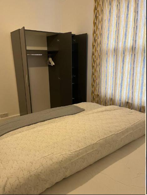Two Bedroom Apartment In Лондон Екстер'єр фото